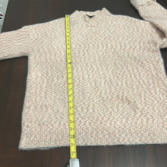 Elena Wang Soft Pastel Pink Mock Neck Sweater Size L - Picture 4 of 16